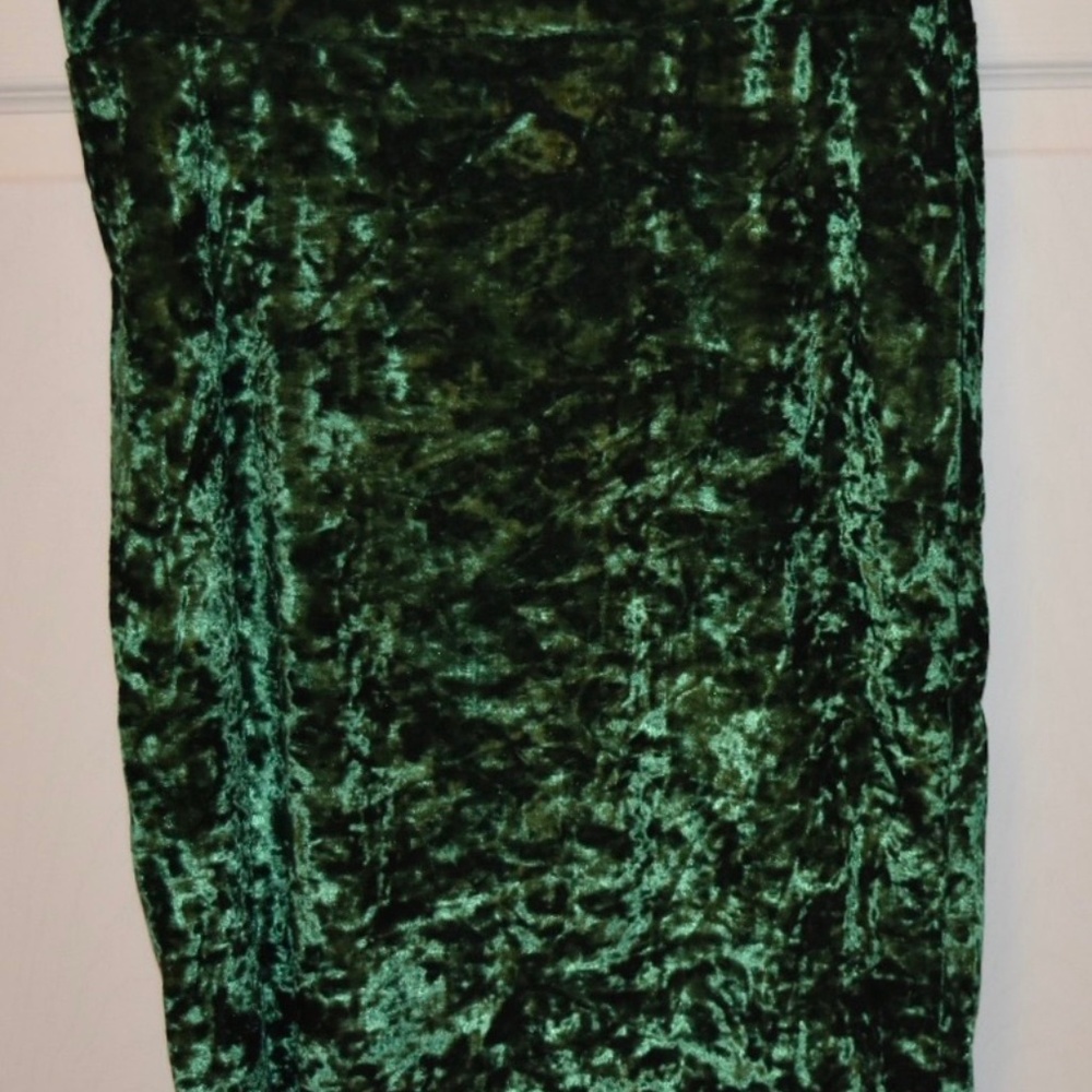 LuLaRoe Cassie Large Green Velvet